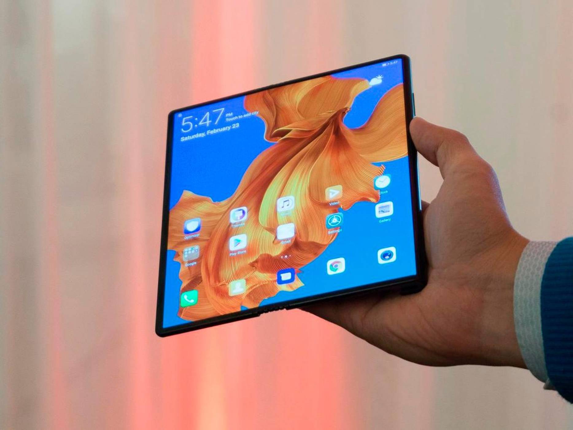 Плакат разкри премиерата на гъвкавия Huawei Mate X. Както и неговите характеристики