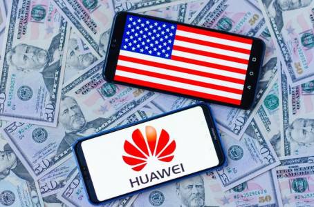 Поставянето на Huawei в черния списък предизвиква масови уволнения в САЩ