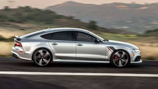Това Audi RS7 е най-бързата бронирана кола в света