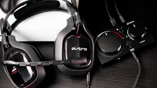 Astro Gaming A40 с MixAmp: бъди DJ на своята лична гейм сесия (РЕВЮ)
