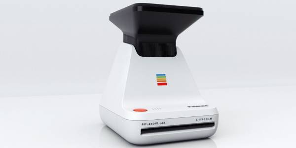 Новата джаджа на Polaroid изкарва снимка на снимка на снимка (ВИДЕО)