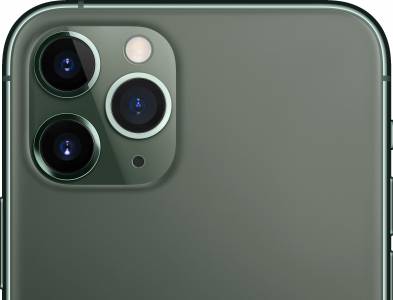 В новите реклами на Apple целят iPhone 11 с какво ли не (ВИДЕО)