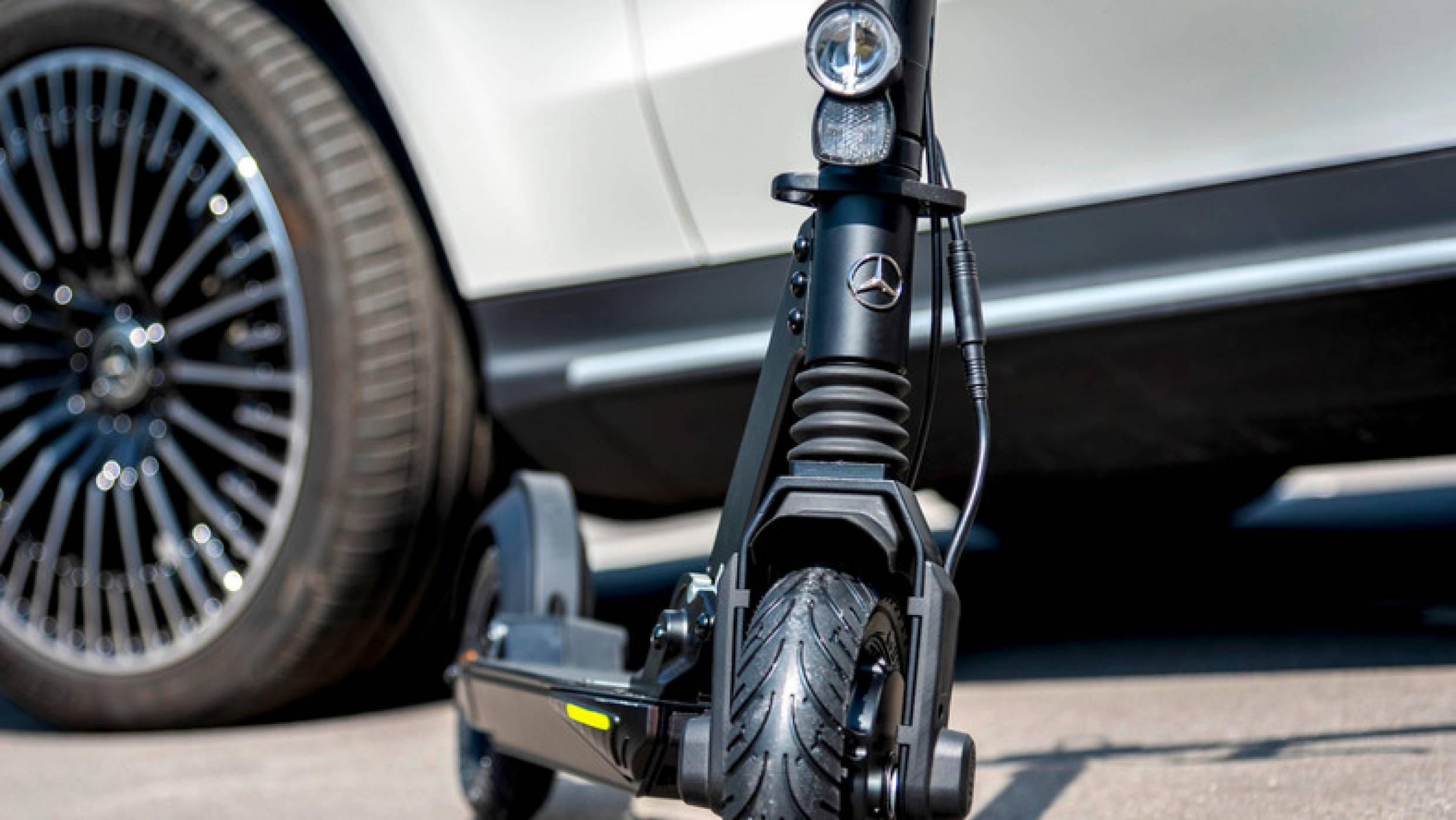 Mercedes пуска е-скутери другата пролет