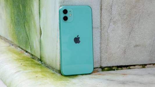 Следващият iPhone светва по нов начин?