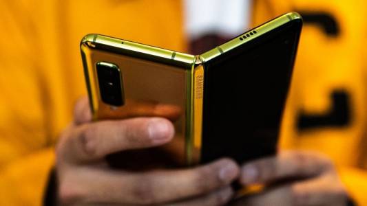 Противоречив тест показва, че Samsung Galaxy Fold се разваля по-бързо от очакваното (ВИДЕО)