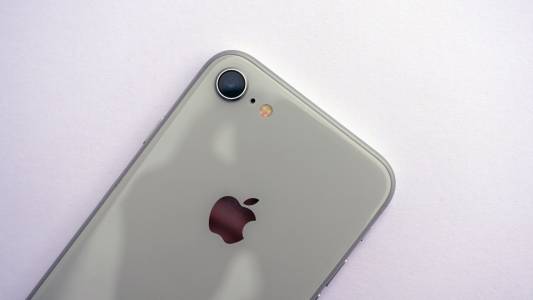 Цената на iPhone SE 2 ще даде силен тласък на продажбите на Apple