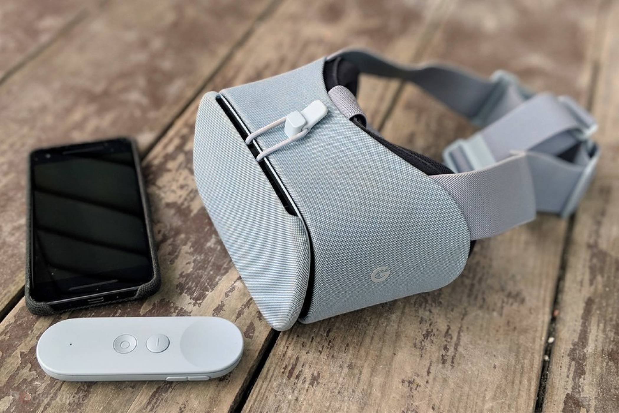Google Daydream VR гушна букета