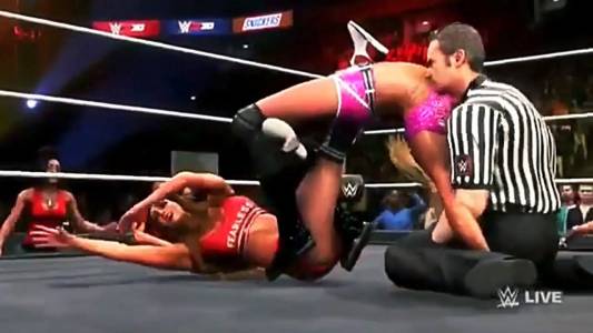 Бъговете в новата кеч игра WWE 2K20 са изкъртващо смешни (ВИДЕО)