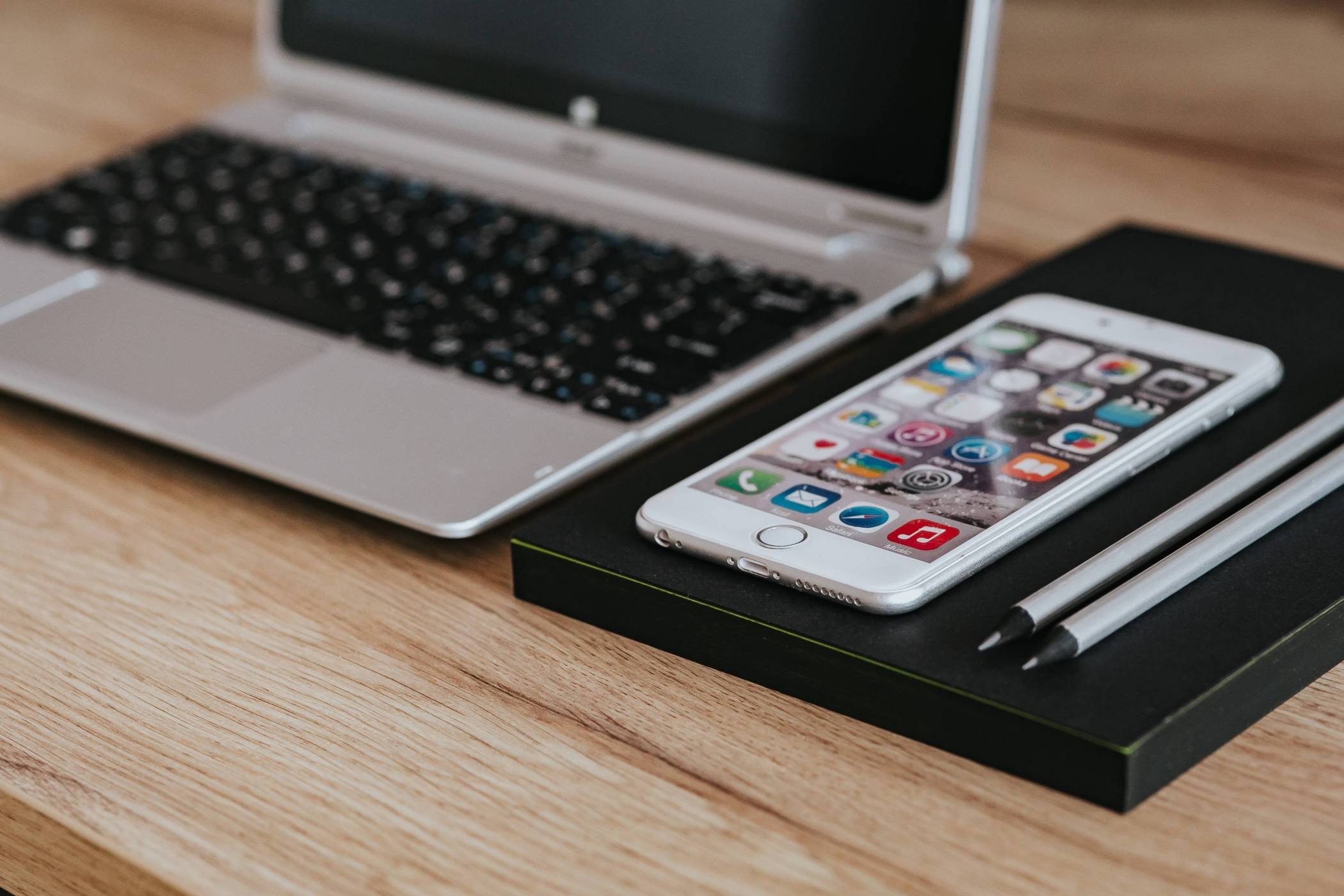 Новият iPhone удря конкуренцията с 