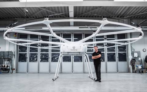 Първият дрон на Volocopter може да носи 200 кг (ВИДЕО)