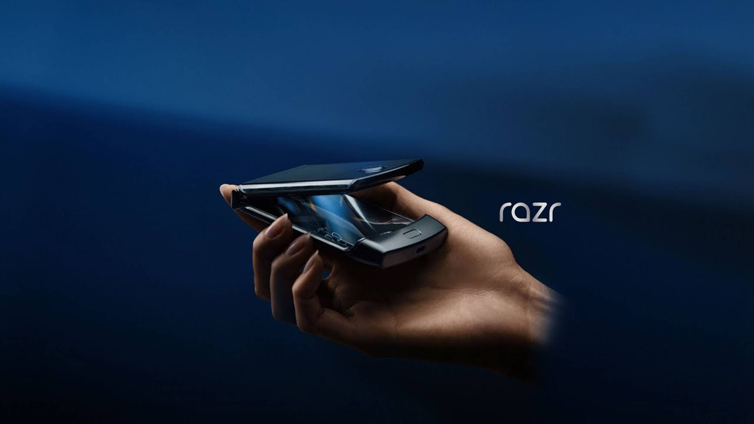Motorola RAZR 2019 – правилният сгъваем телефон?