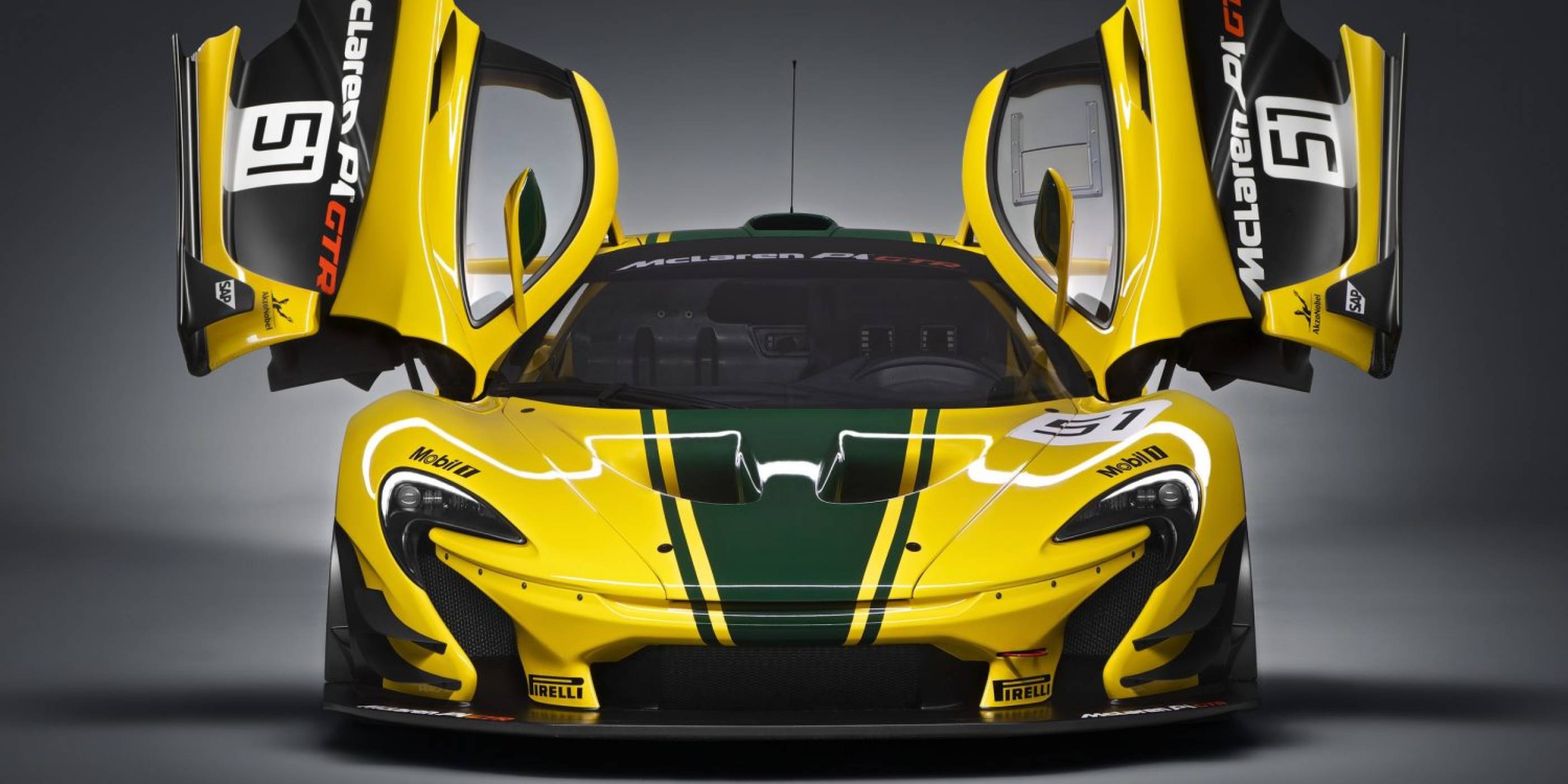 Хибридната суперкола на McLaren ускорява до 100 км/ч за 2.3 секунди  