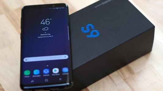 Samsung Galaxy S20 Ultra ще тежи на мястото си със стоманена рамка 