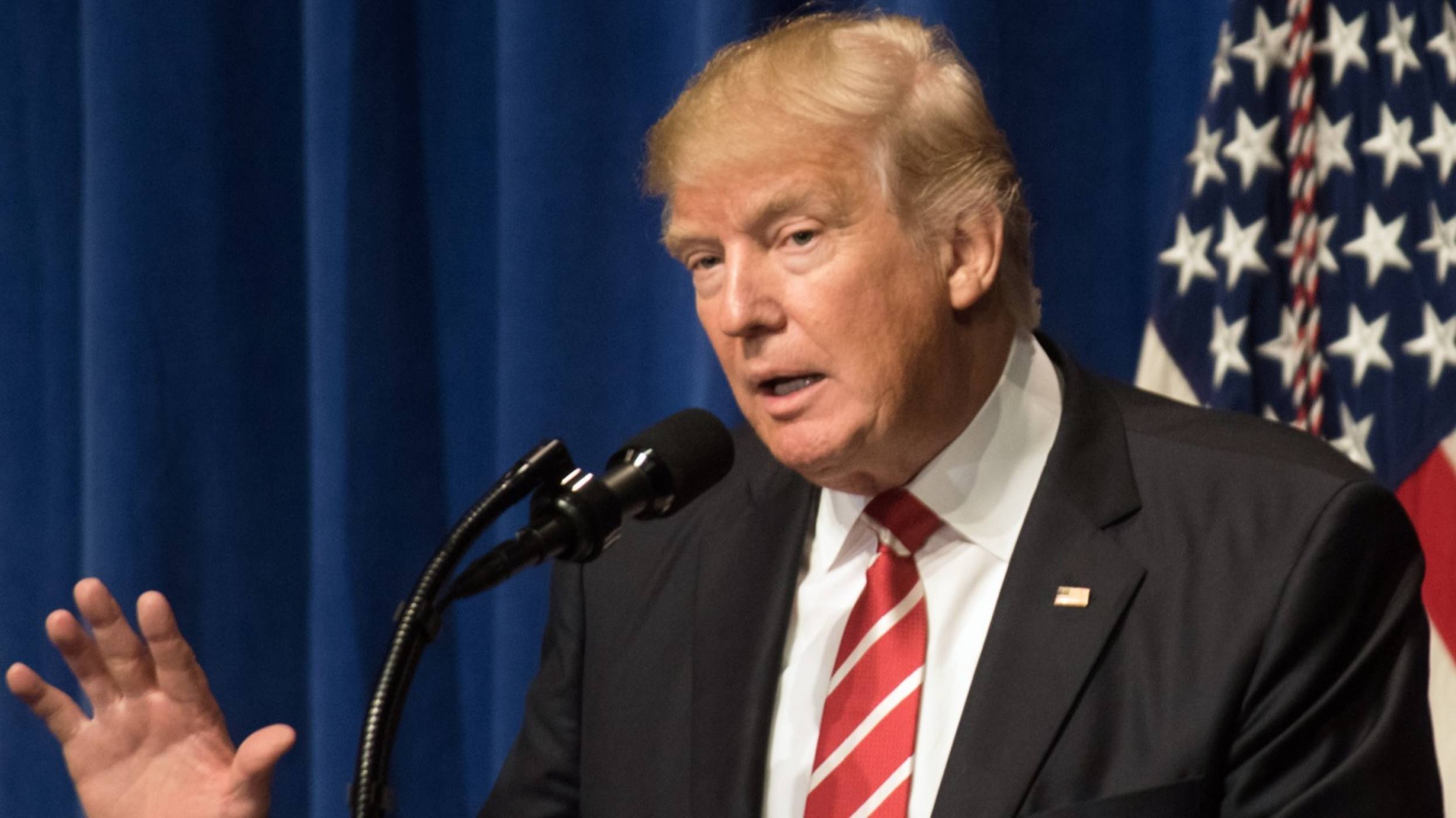 Новото космическо лого на Тръмп с невероятна прилика с това на Star Trek 