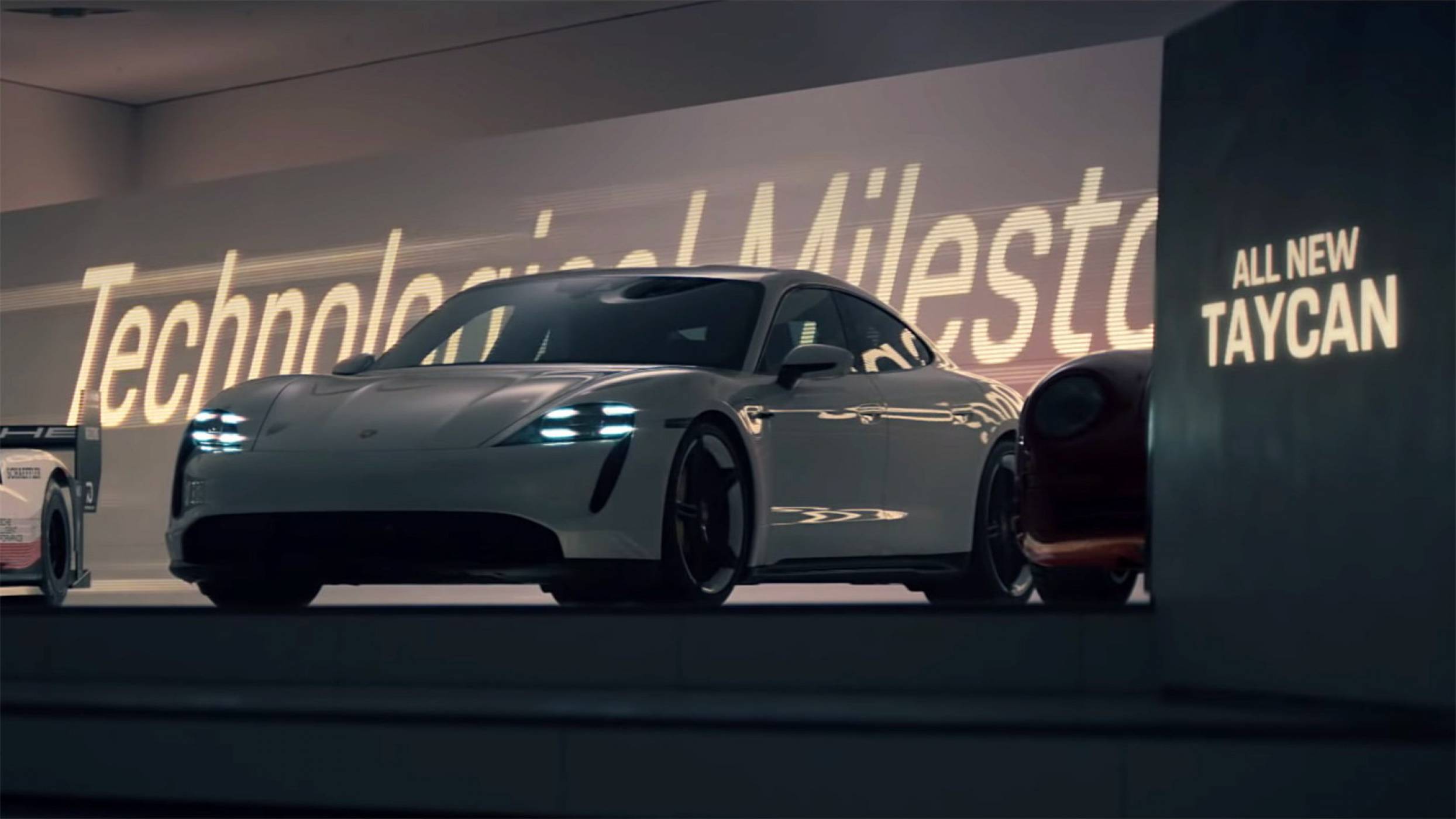 Първата реклама на Porsche на Super Bowl от 23 години е за Taycan (ВИДЕО) 