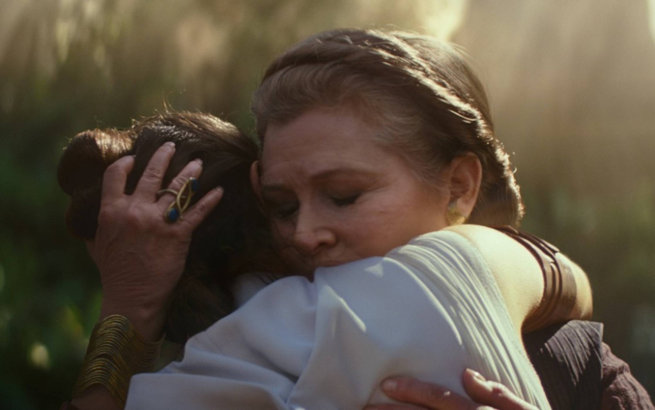 Вижте как Кари Фишър оживява на екрана в The Rise of Skywalker (ВИДЕО)