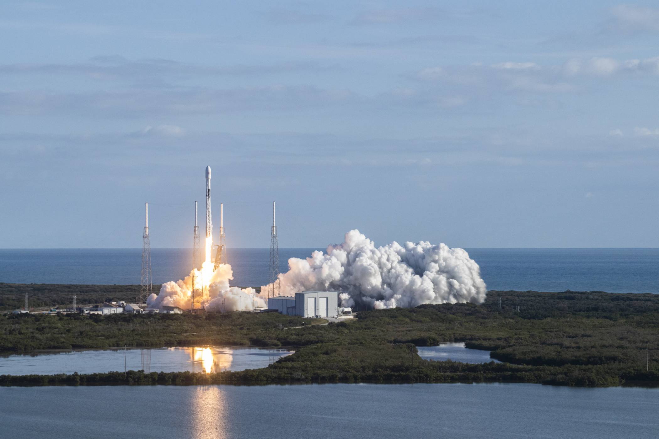 SpaceX загуби още един Falcon Booster във водата 