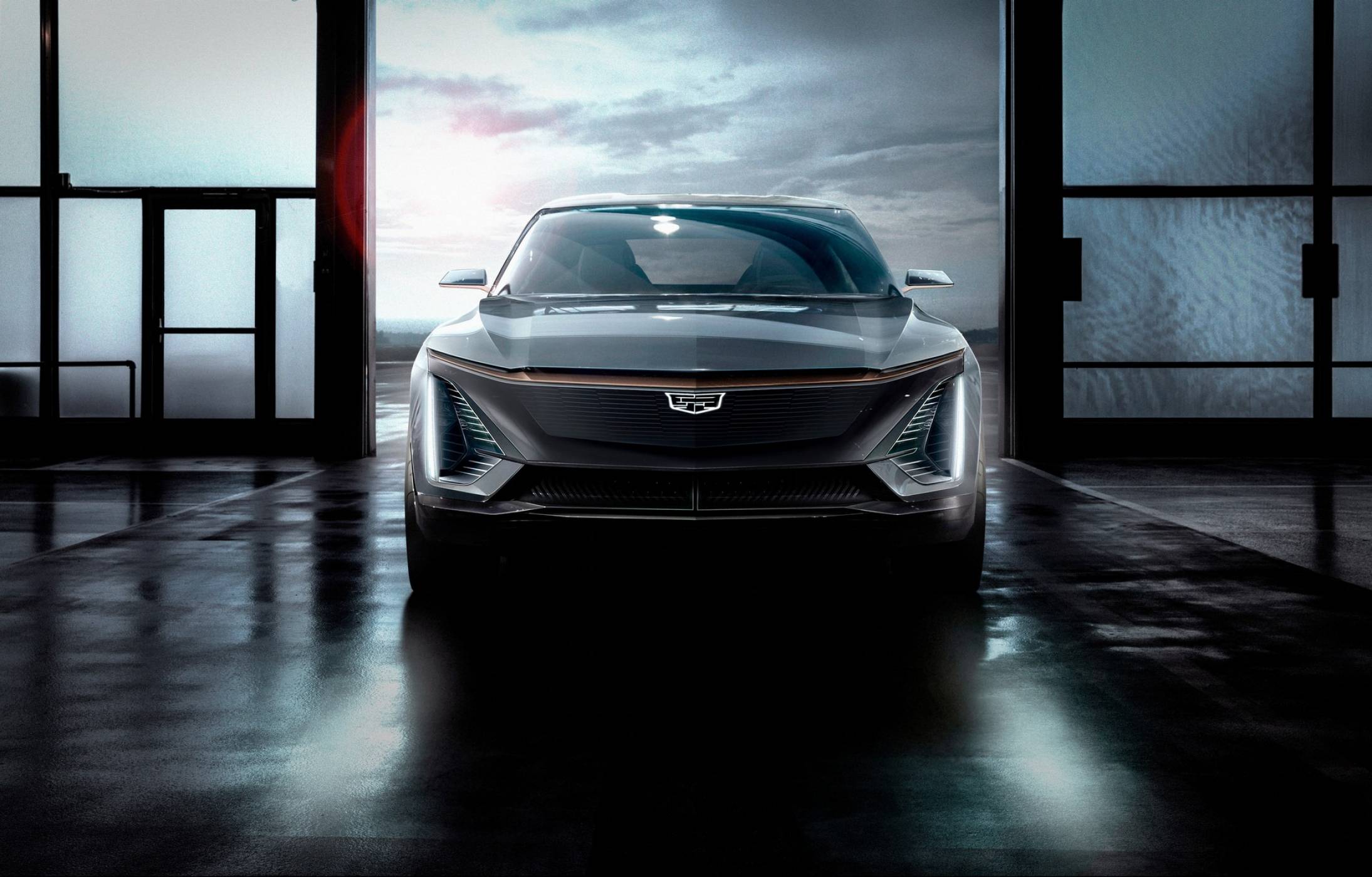 Cadillac ще разкрие първото си електрическо возило през април! 