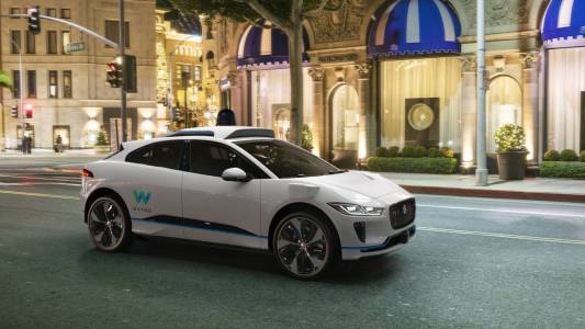 Новата кола-проект на Waymo засича знак СТОП от 500 метра!