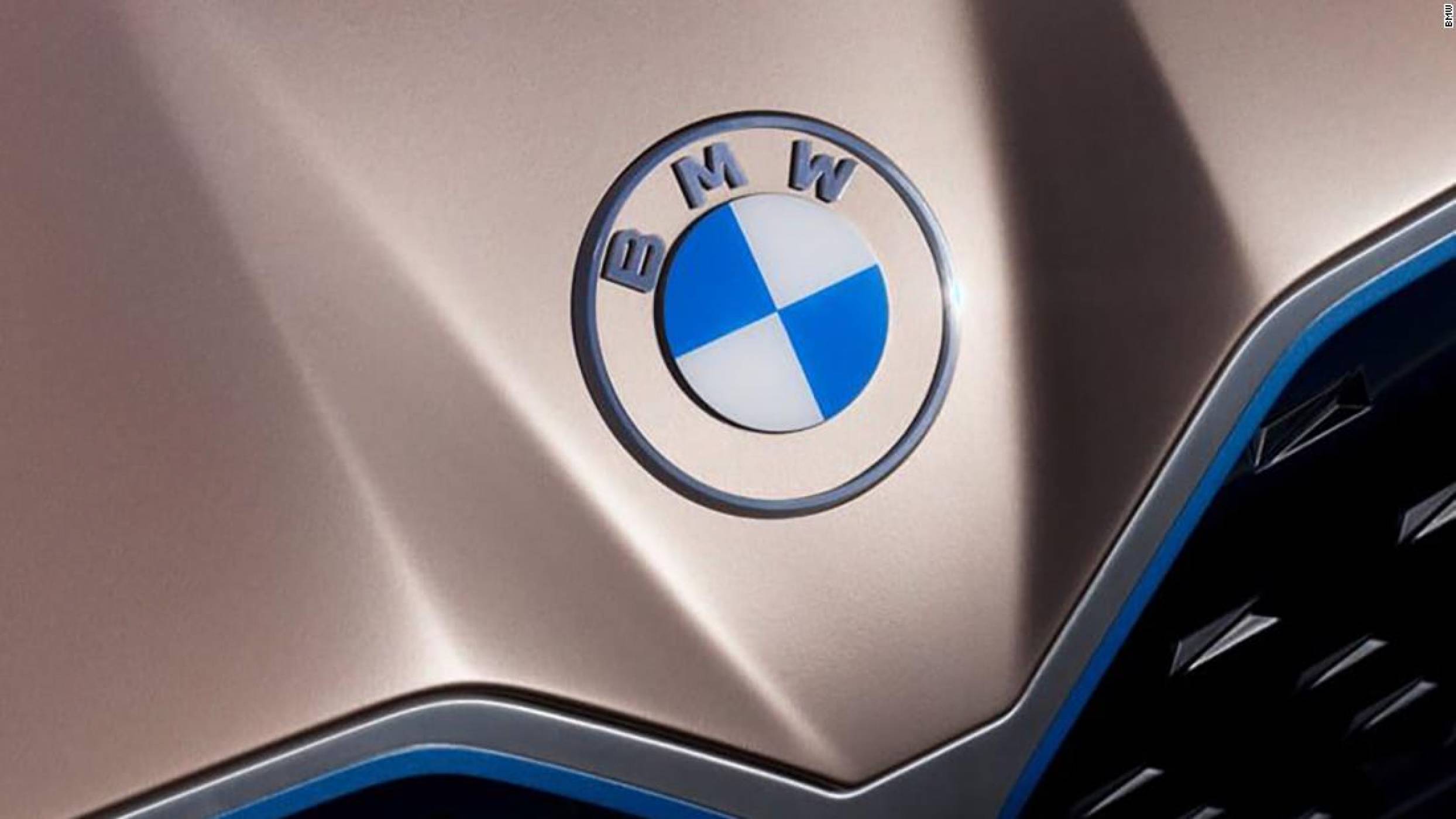 BMW сменя логото си! (СНИМКА)