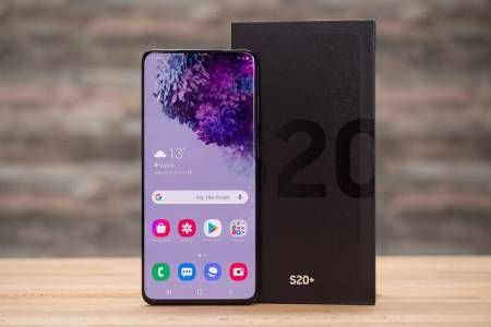 Не чупете вашия Galaxy S20+, защото поправката хич не е лесна 