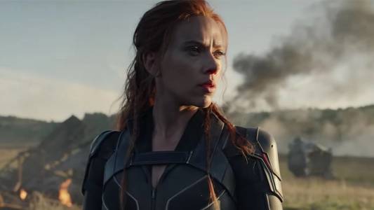 Супергероинята Black Widow се предаде на епидемията 