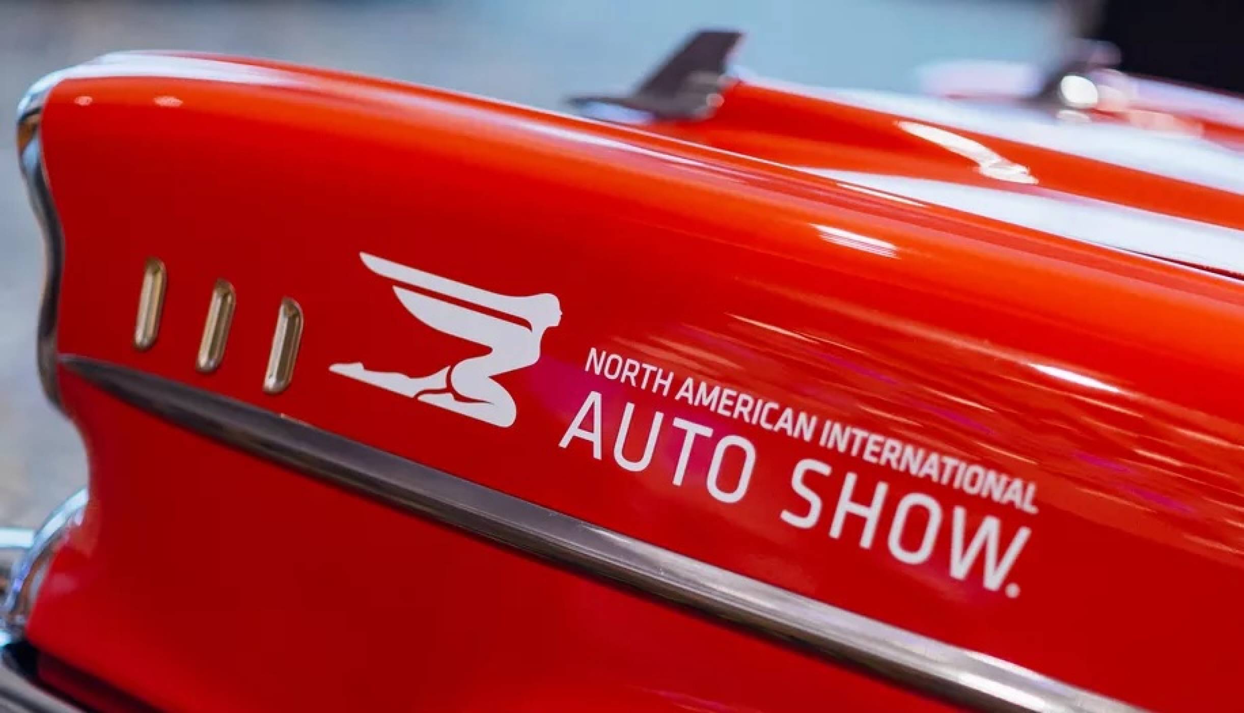 Автосалонът в Детройт става полева болница за COVID-19 