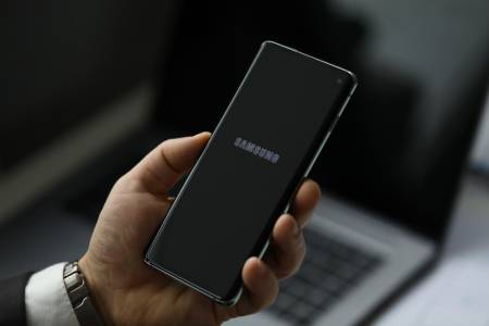 Samsung предостави наръчник за социално дистанциране