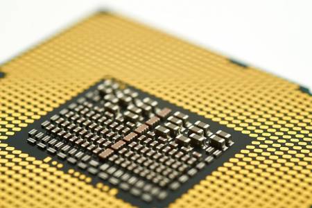 Доналд Тръмп и Intel връщат CPU производството на американска земя