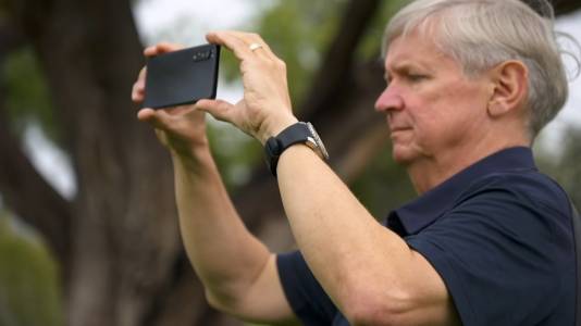 Опитен фотограф не пести похвалите за новия Xperia 1 II (ВИДЕО)