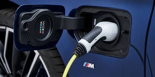 BMW готви електрически М5 жребец
