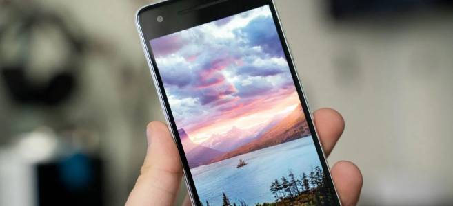 Невинно изображение блокира Android телефони (ВИДЕО) 