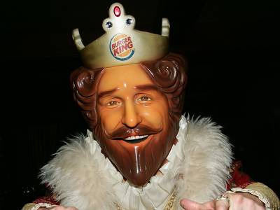 Burger King използва по брилянтен начин грешка на Tesla, за да продава бургери (ВИДЕО)