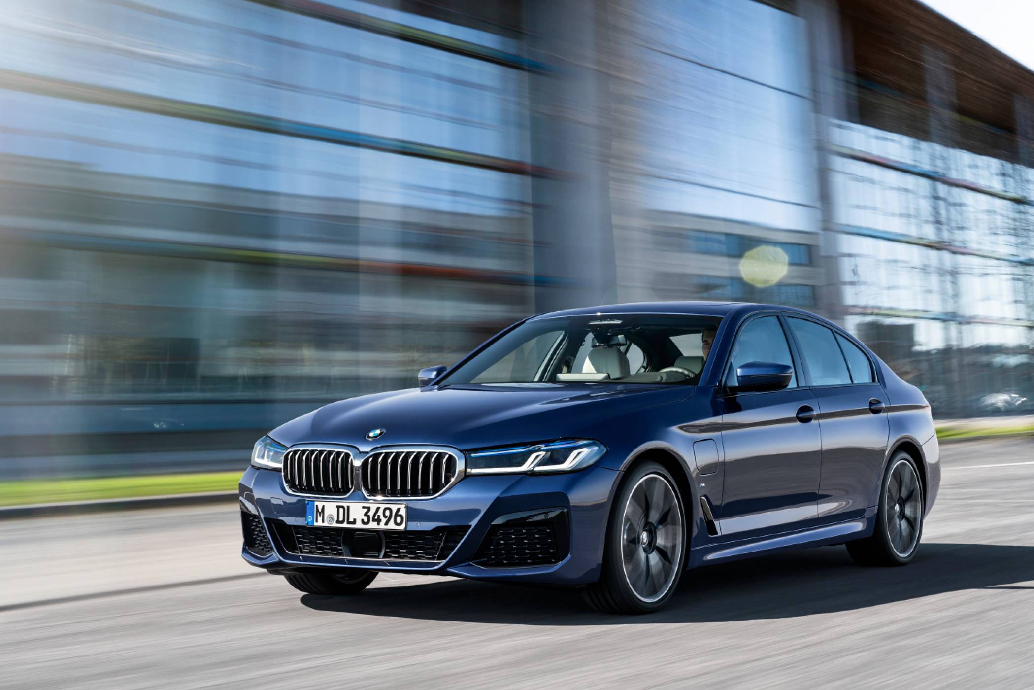 BMW ще предлага допълнителни екстри за автомобилите си чрез абонаменти