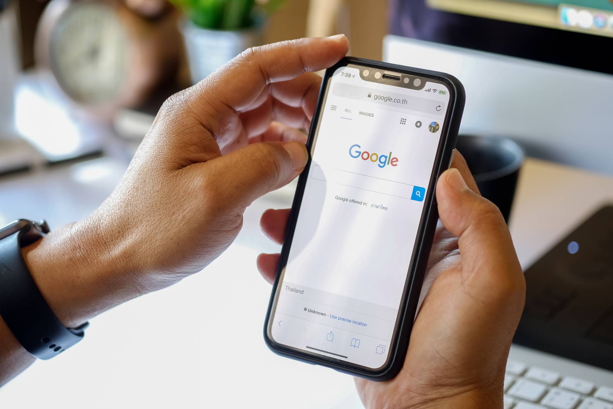 Google плаща на Apple десетки милиарди на година, за да е търсачката в Safari 