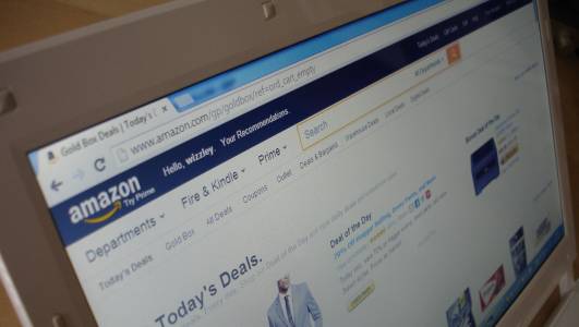 Надува ли Amazon цените по време на пандемията? 