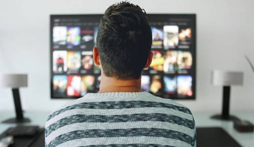 Netflix тества полезна нова функция – бутон за избор на случайно съдържание