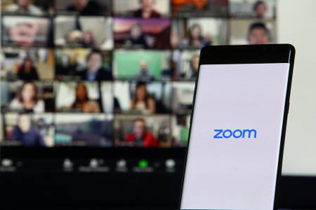 Zoom е недостъпен в най-лошия възможен момент