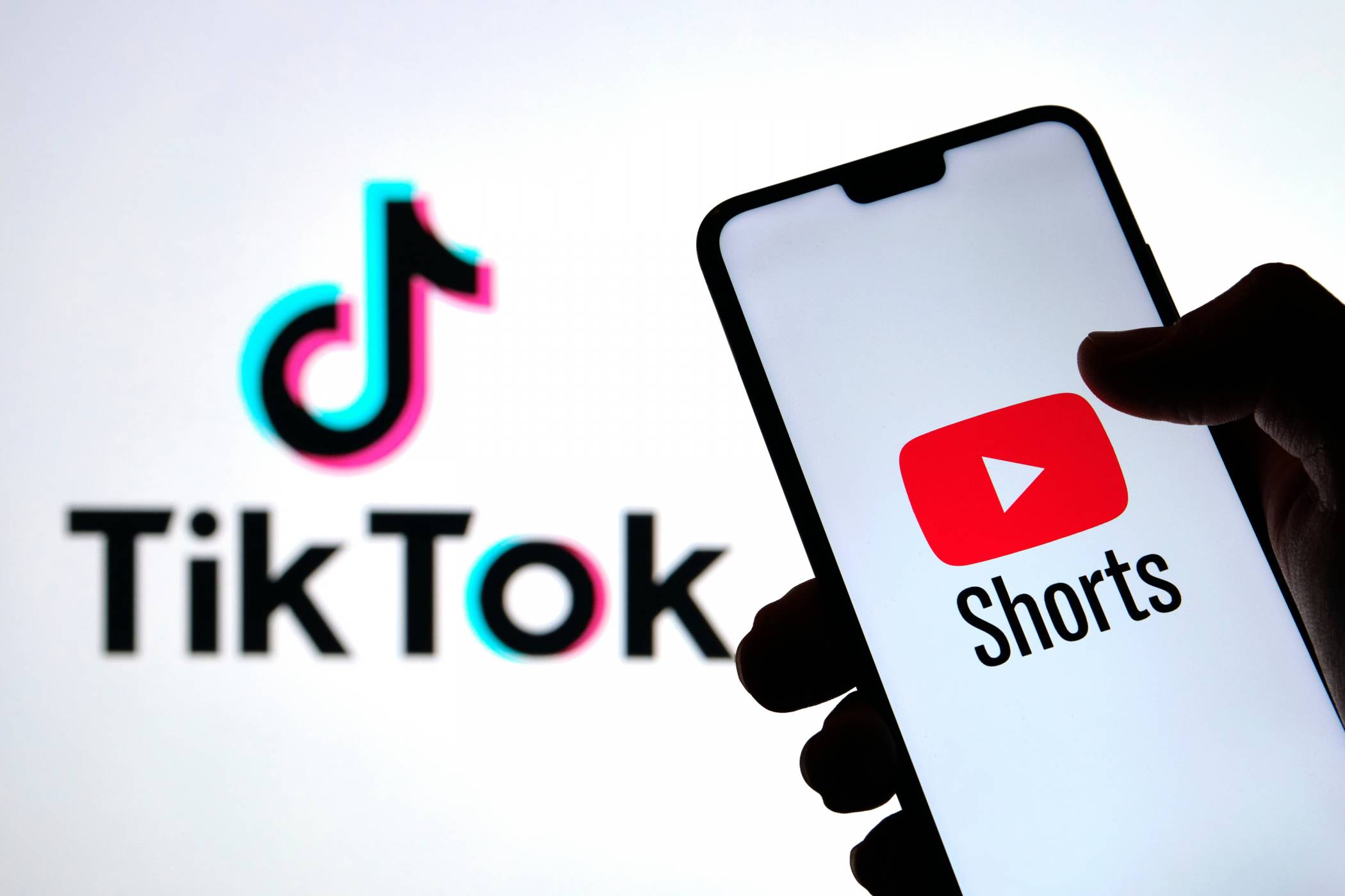 Google ще бори TikTok с YouTube Shorts