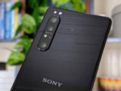  Sony Xperia 1 III вдига качеството на дисплея и селфи камерата 