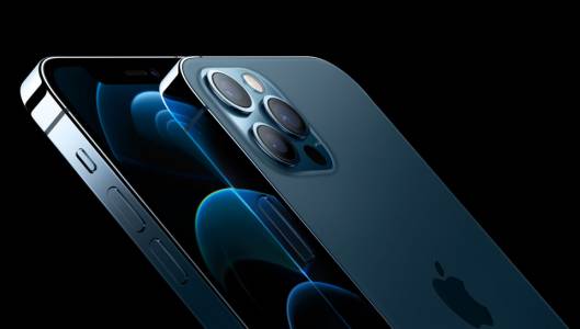 За пръв път предварителните поръчки на iPhone стартират едновременно по цял свят 