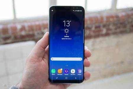 Samsung засилва позициите си на върха на смартфон пазара