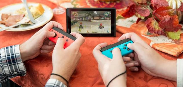 Nintendo Switch Red & Blue – защо бихте искали да го имате дори и през 2020 (особено през 2020)? 