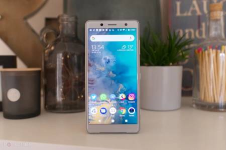 Обичаната серия Sony Xperia Compact може да направи изненадващо завръщане