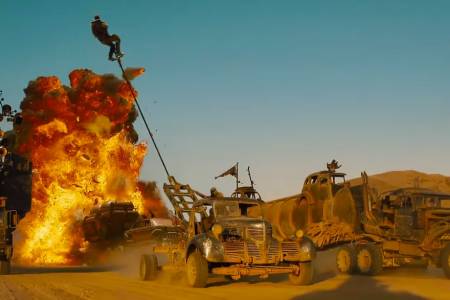 Warner Bros. очаква, че кината ще работят отново пълноценно през 2023 г.