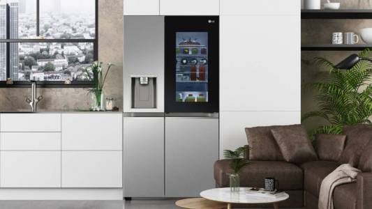 LG представи уникален хладилник, който се управлява с гласови команди 