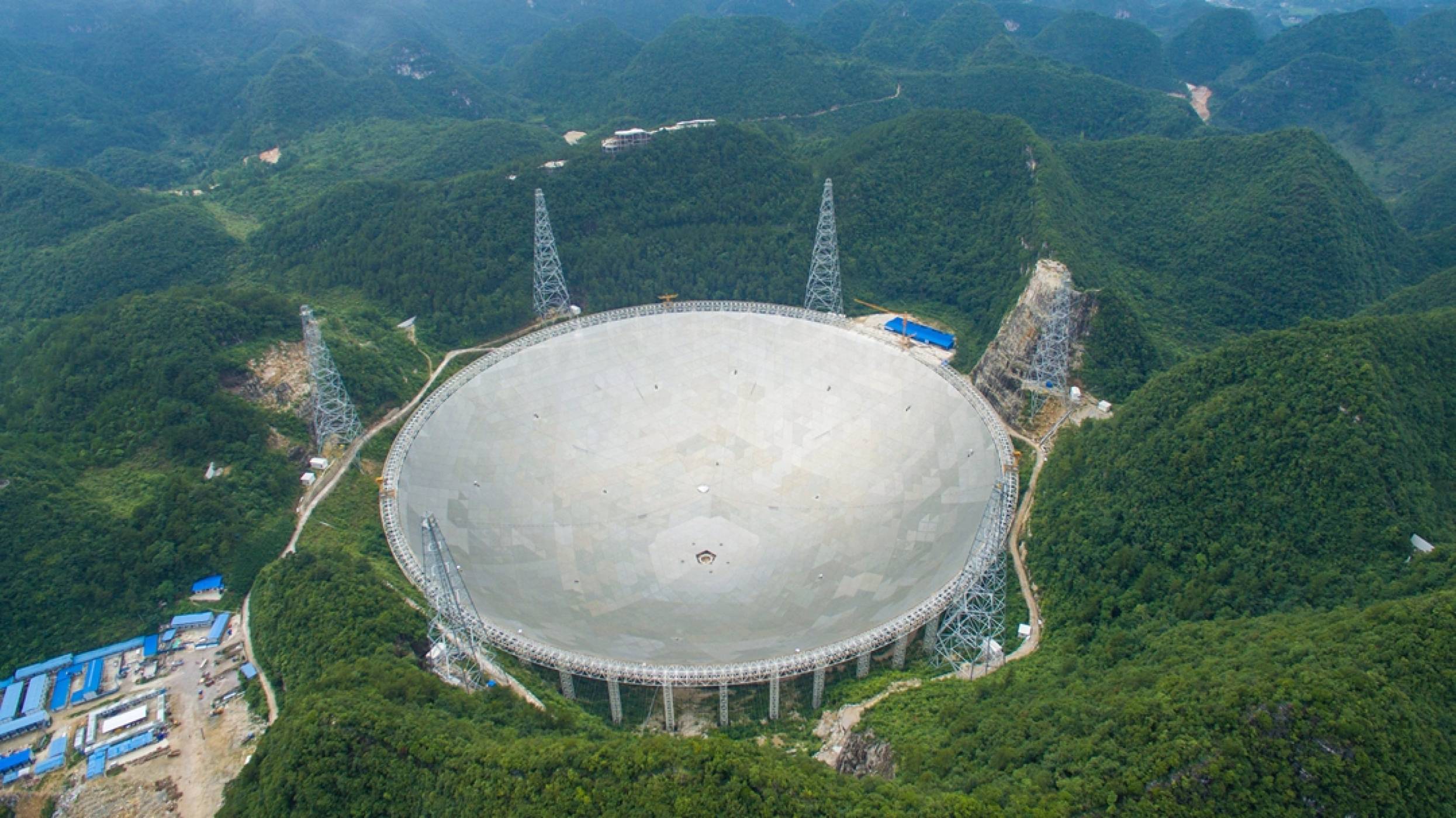 Китай ще сподели най-добрия си телескоп със света 