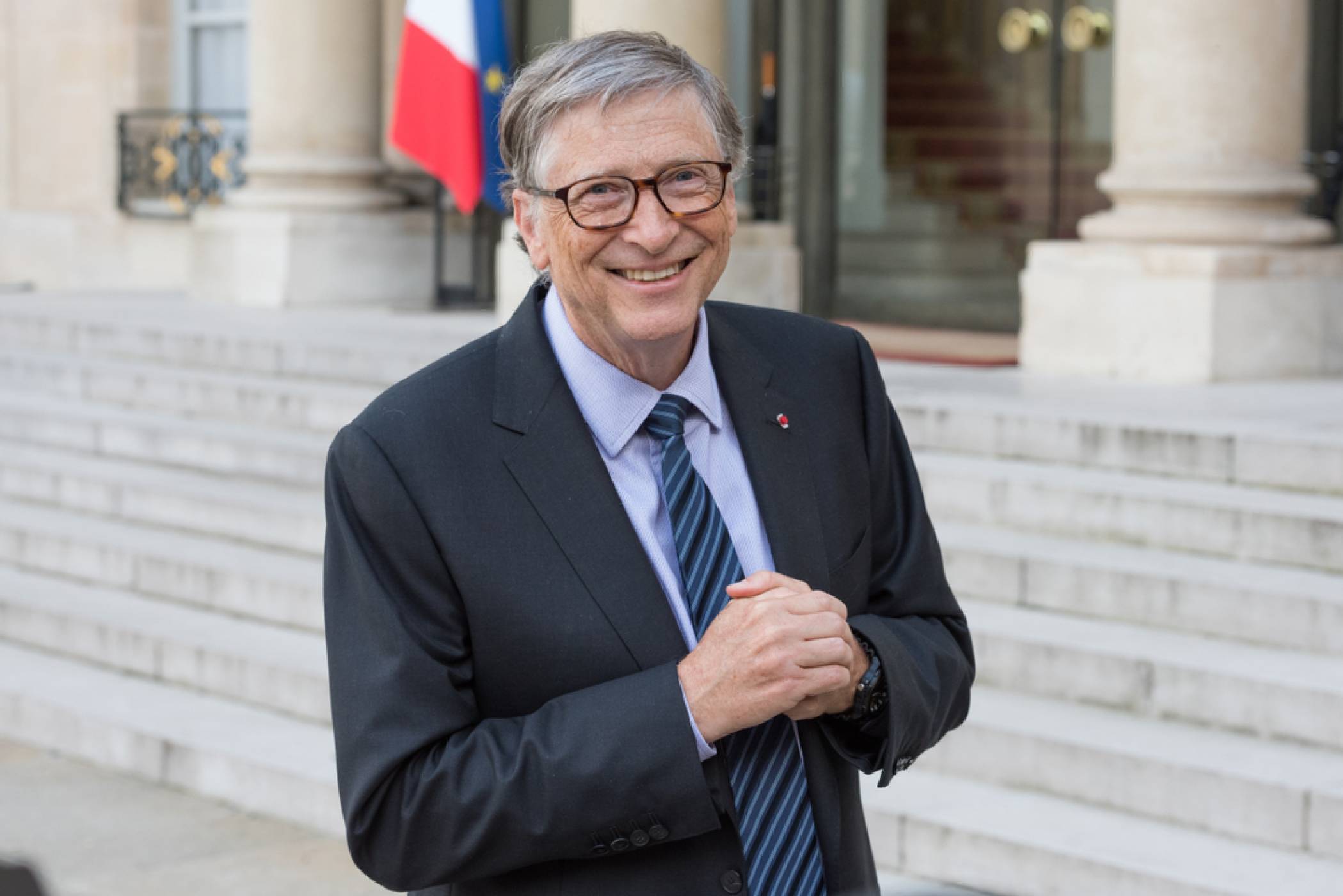 Милиардерът Бил Гейтс е изненадан от конспирацията за чипове в COVID-19 ваксините