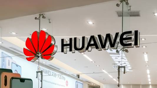Huawei с мисъл за потребителите: кампанията „Повече грижа за теб” вече покрива и устройства, изпратени с услугата „От врата до врата“