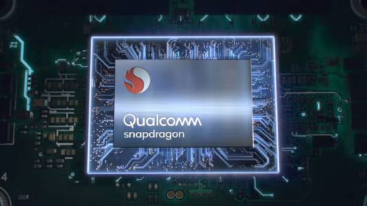 Скоро може да чакаме по-дълго и да плащаме повече за телефони със Snapdragon 